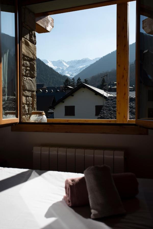Apartamento Con Encanto Vielha Eksteriør billede